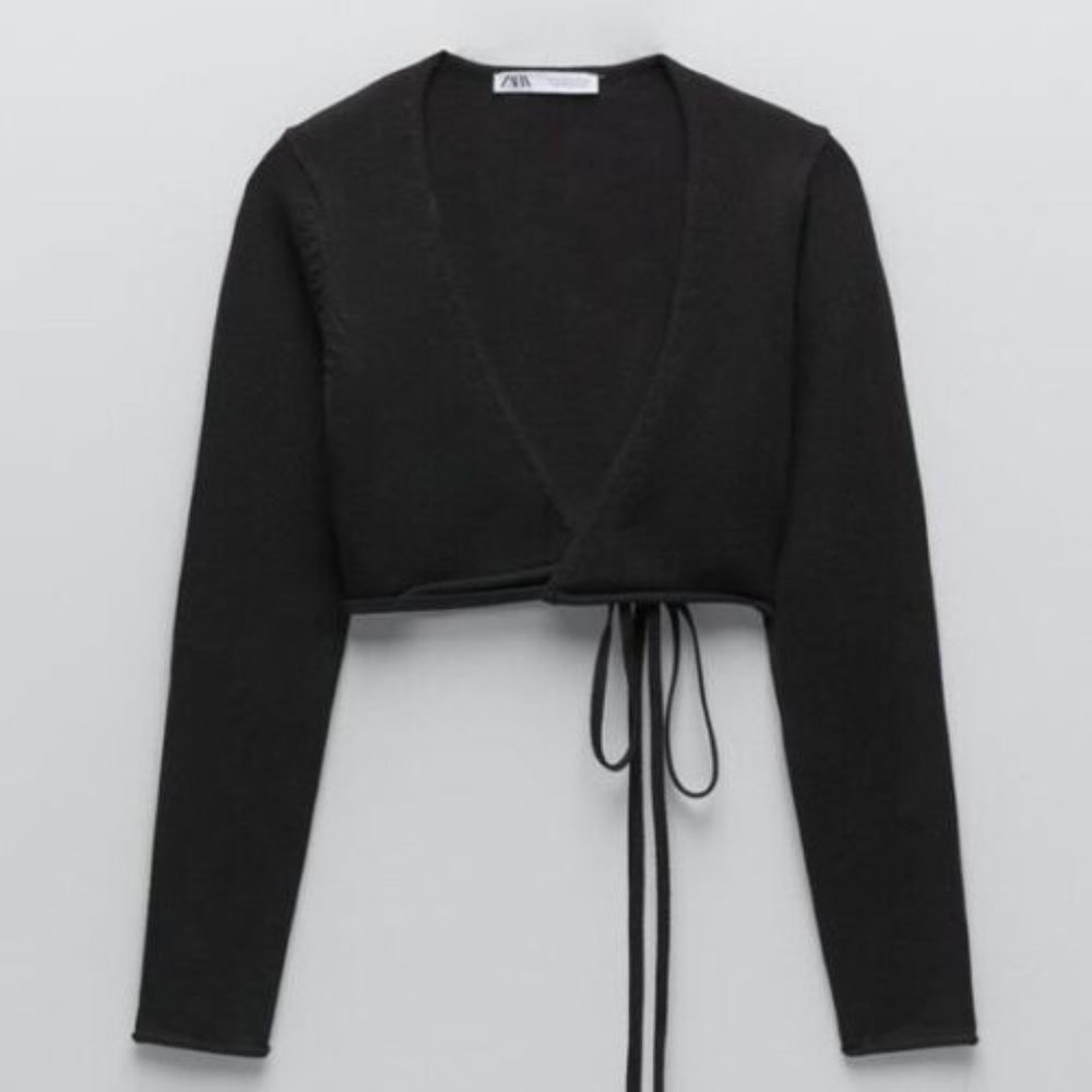 **NWT** Zara - Knit Wrap Top in Black